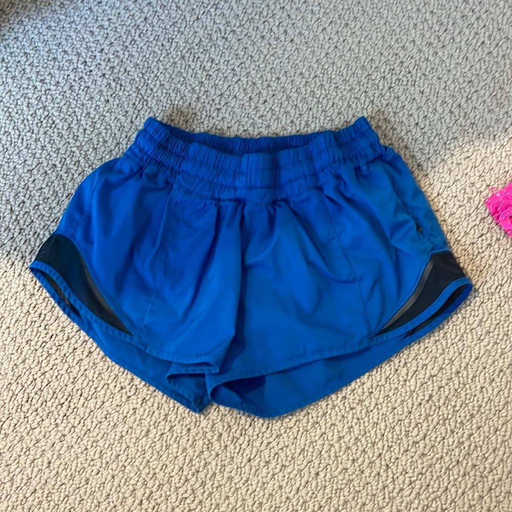 Lululemon Hotty Hot Shorts 2.5